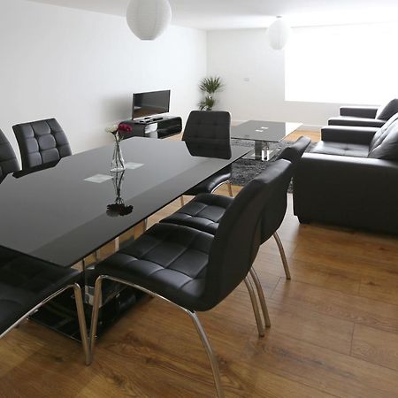 Radalco Apartments Hounslow Extérieur photo