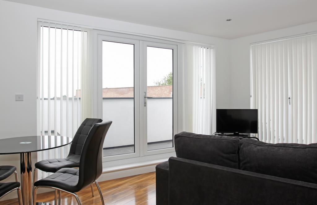 Radalco Apartments Hounslow Extérieur photo